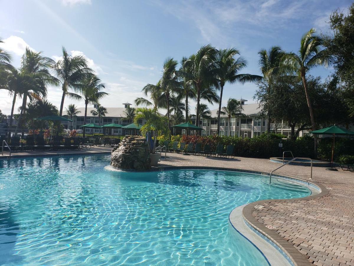 Vacation In Paradise Lely Resort Exteriör bild